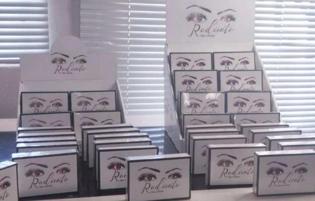 Customized eyelashes cardboard display Customized eyelashes cardboard display