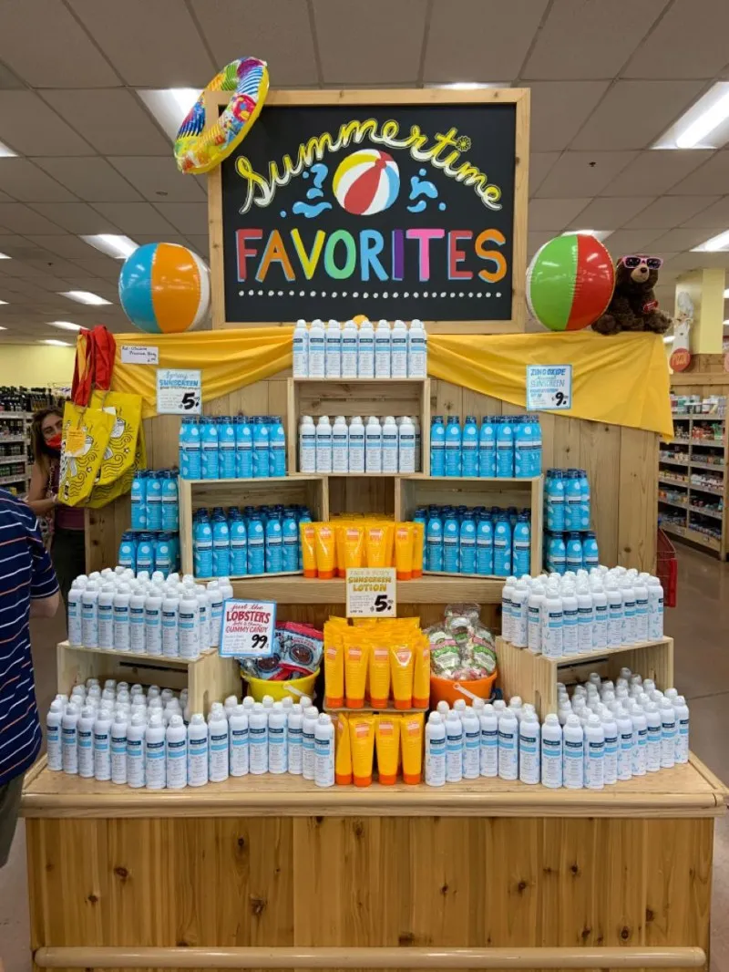 Refreshing Seasonal Displays Refreshing Seasonal Displays