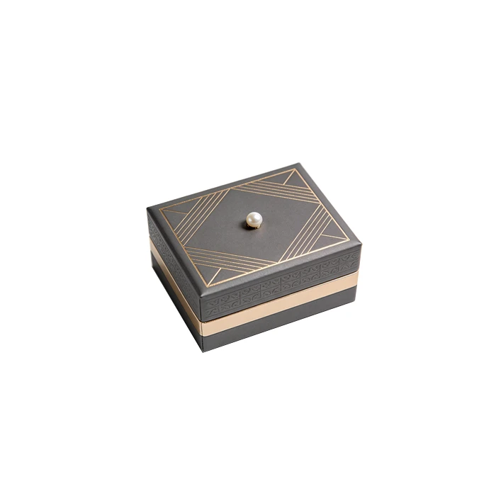 custom boxes with logo